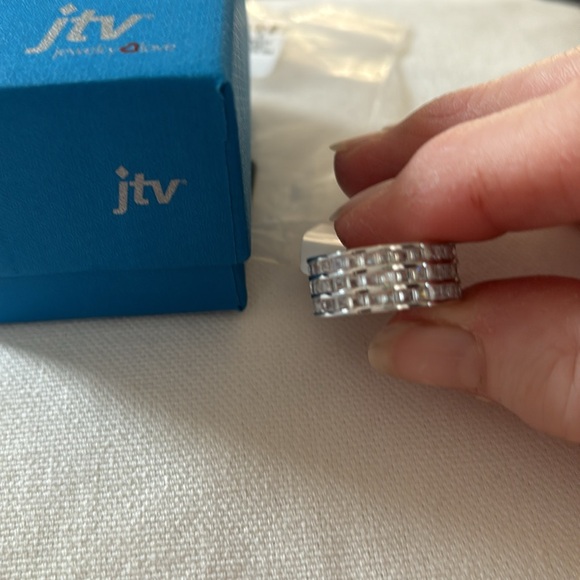 NWT Bella Luce White Diamond simulant Rhodium over Sterling Silver Ring - Size 6 - Picture 2 of 6